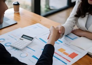 Kun yhteydenotto sulkee oven